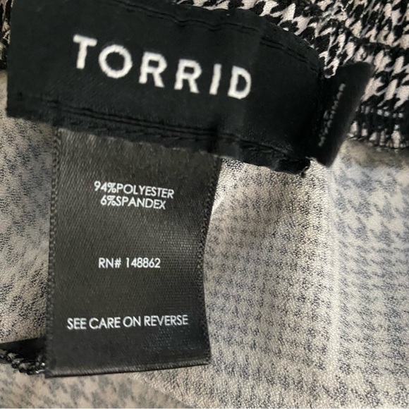 Plus Sz 3X Torrid Plaid Houndstooth SelfTie Tapered cuffed Pant - Picture 8 of 8